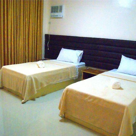 La Trinidad Pension House Kalibo Exterior foto